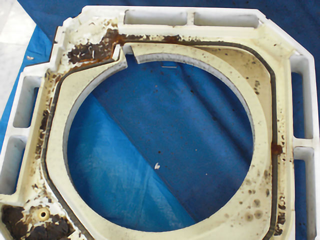 エアコンにカビができる3つの原因と生えやすい場所ベスト3 おそうじ本舗